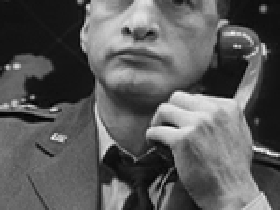 strangelove_eyebrow.gif